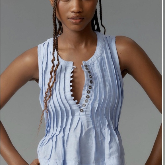 Anthropologie Tops - Anthropologie pleated linen tank